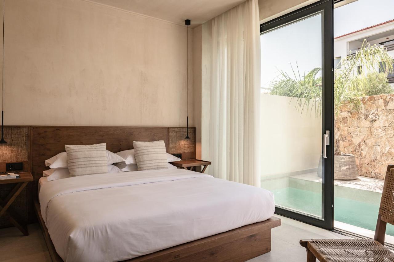 Seven Rocks Aparthotel Paliouri Exterior photo