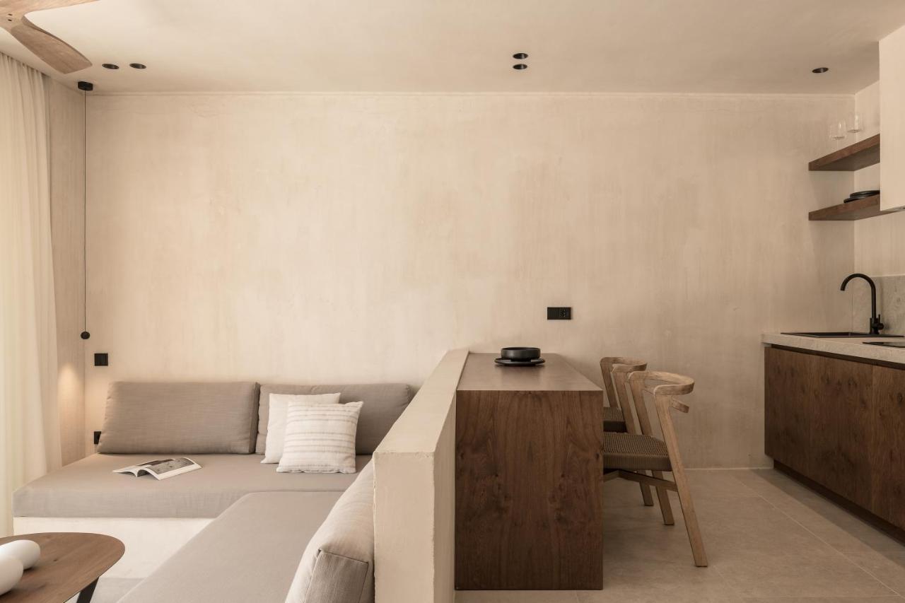Seven Rocks Aparthotel Paliouri Exterior photo